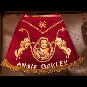 Vintage Annie Oakley costume from 1950’s for Girl’s Halloween